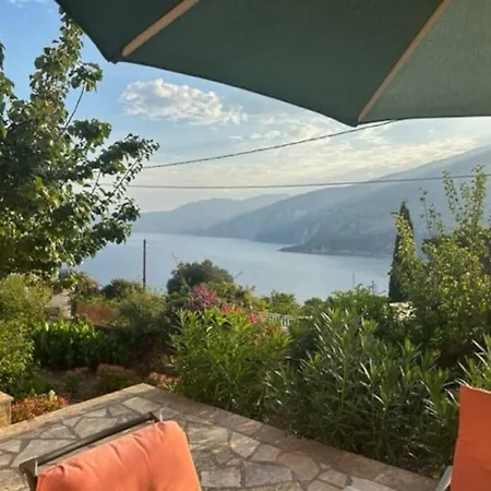 With Views Ferienhaus Zóla